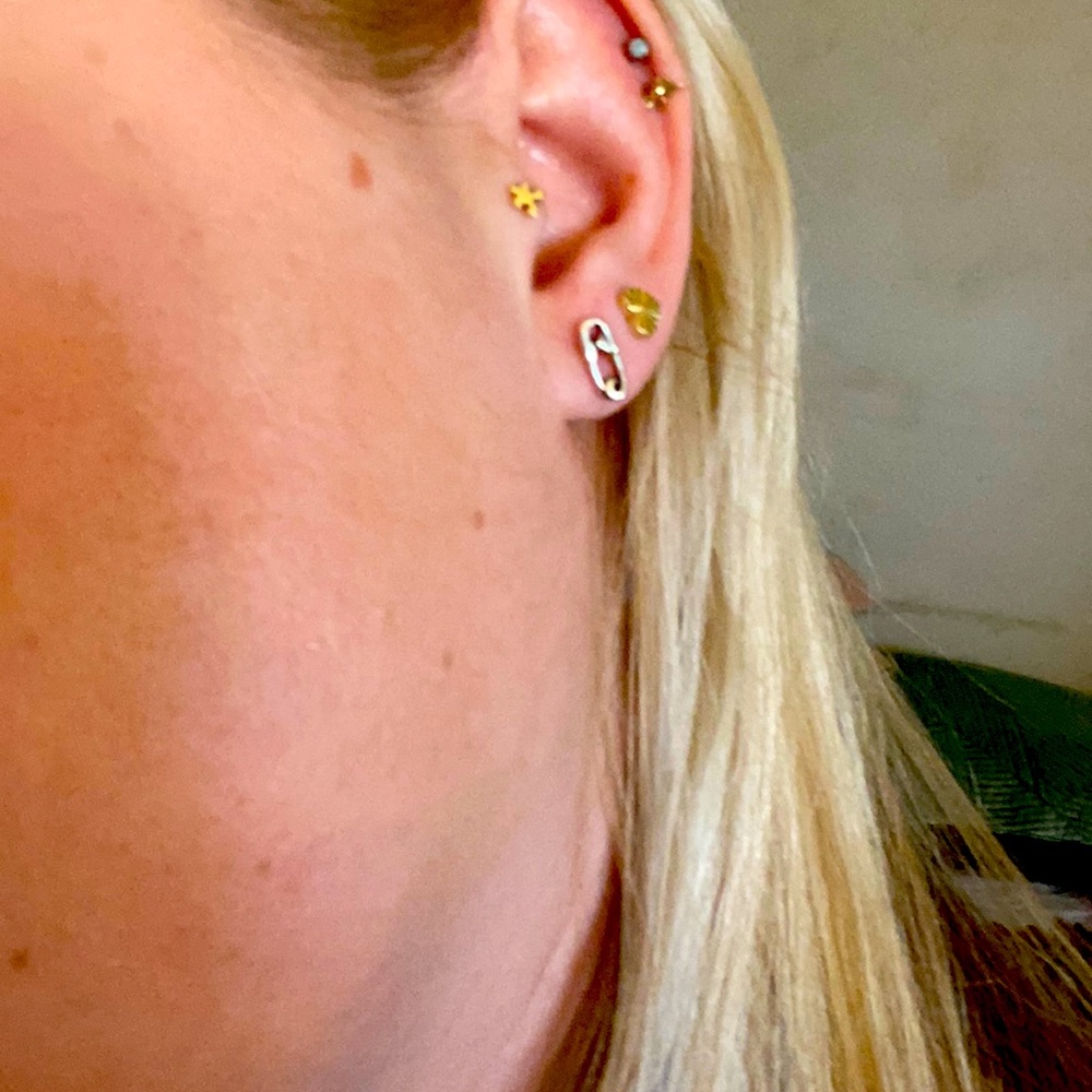 Safety pin & blue oval earrings